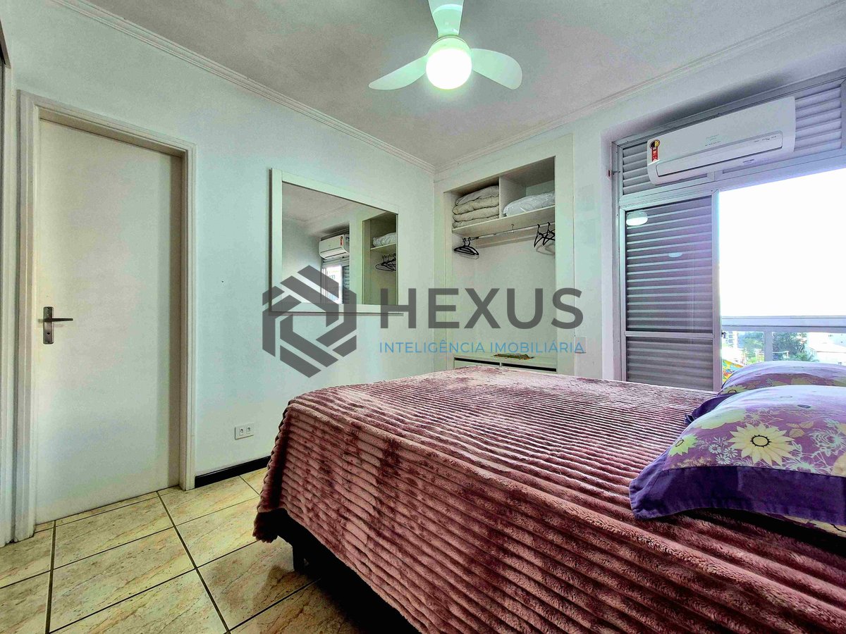 Foto 10 de Apartamento com varanda e lazer completo na Praia das Pitangueiras, Guaruja | Hexus
