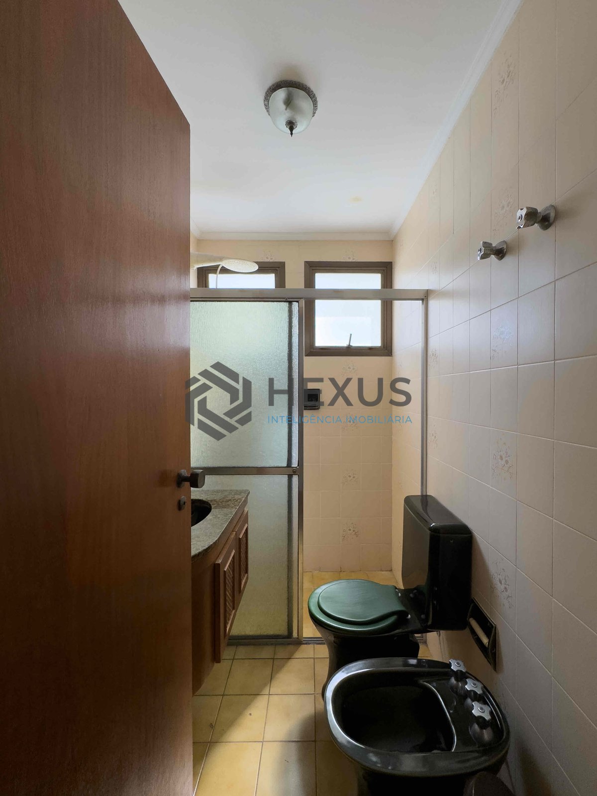 Foto 24 de Apartamento com varanda, vista mar e lazer na Praia das Pitangueiras, Guaruja | Hexus