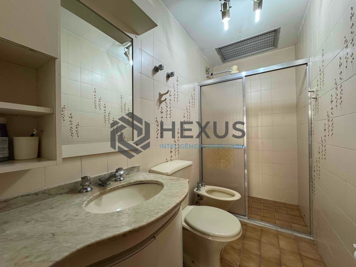 Foto 14 de Apartamento com varanda e lazer na Praia das Pitangueiras, Guaruja | Hexus