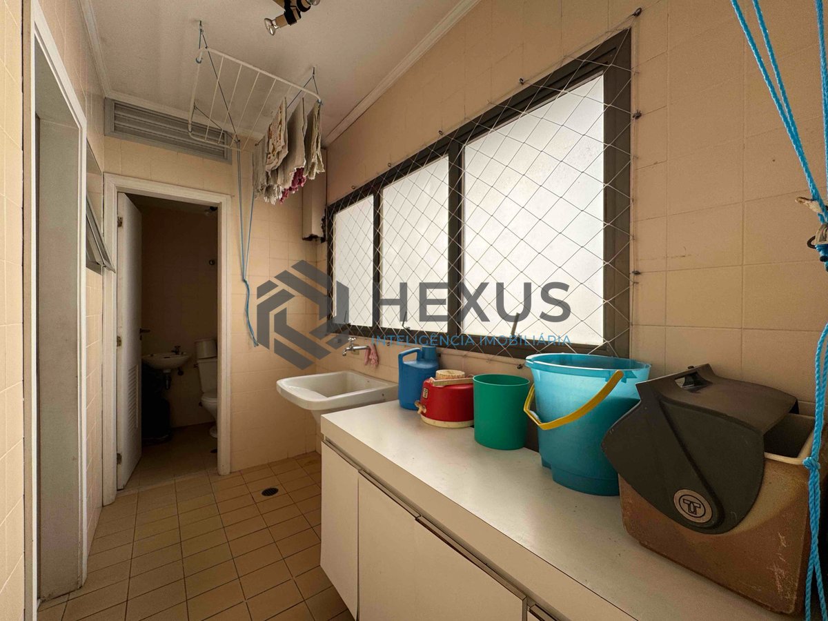 Foto 21 de Apartamento com varanda e lazer na Praia das Pitangueiras, Guaruja | Hexus