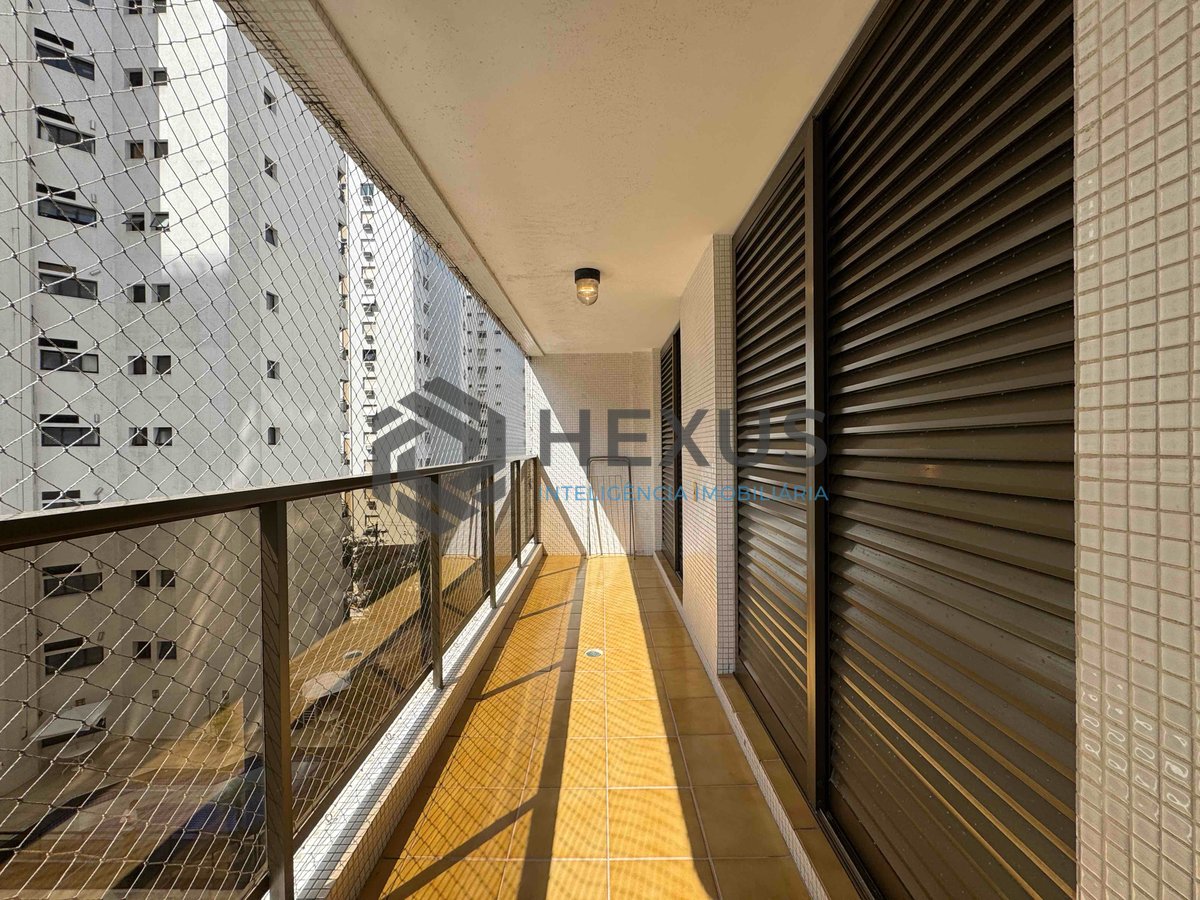 Foto 7 de Apartamento com varanda e lazer na Praia das Pitangueiras, Guaruja | Hexus