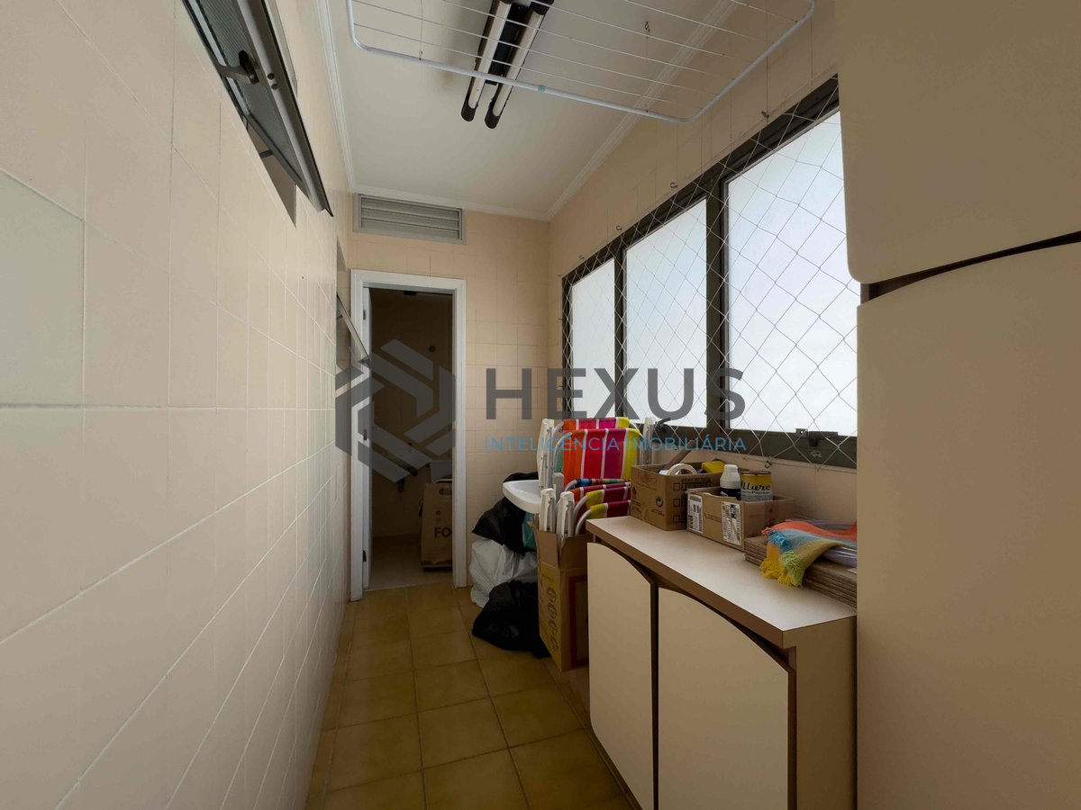 Foto 19 de Apartamento com varanda e lazer na Praia das Pitangueiras, Guaruja | Hexus