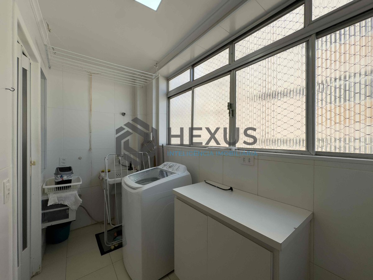 Foto 19 de Apartamento mobiliado, reformado, uma quadra da Praia das Pitangueiras, Guaruja | Hexus