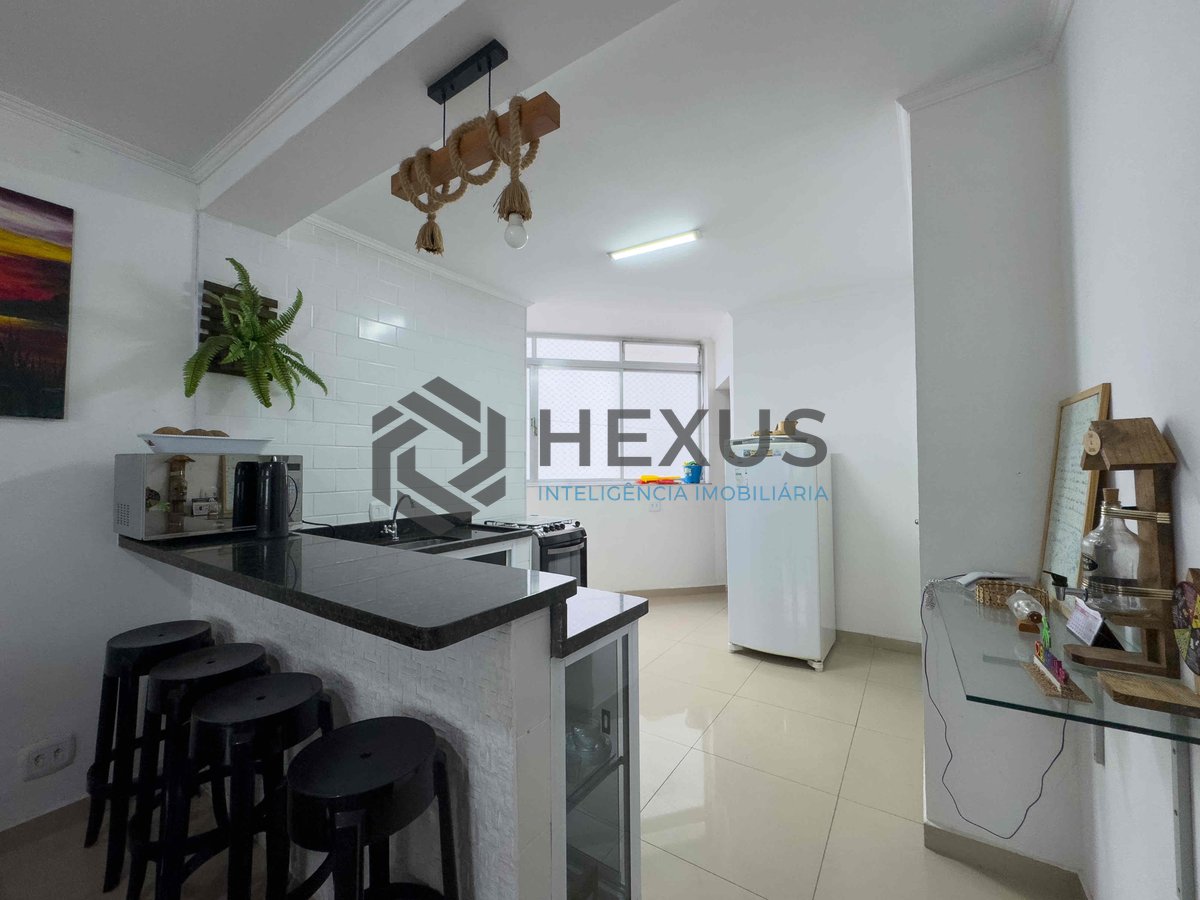 Foto 18 de Apartamento frente rua com vista livre a uma quadra da Praia das Pitangueiras, Guaruja