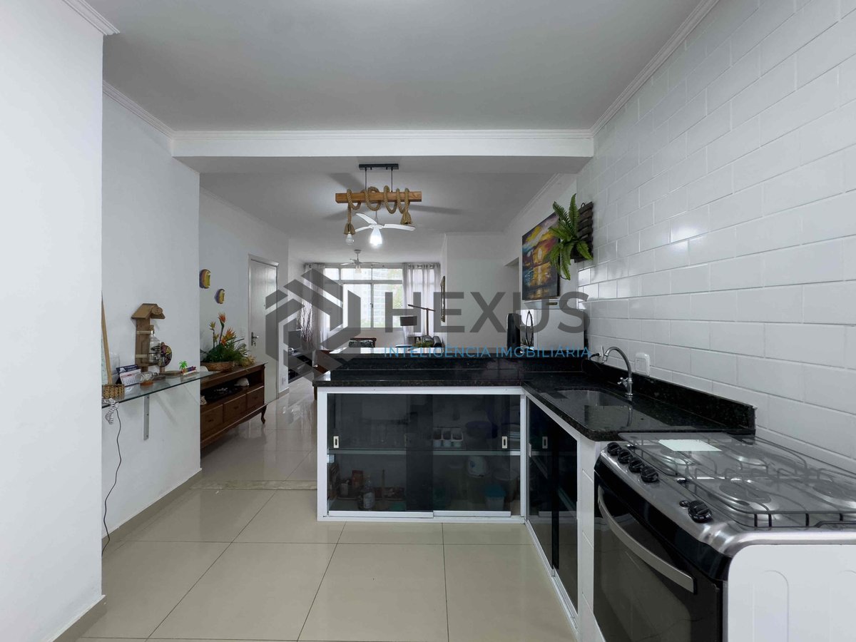 Foto 22 de Apartamento frente rua com vista livre a uma quadra da Praia das Pitangueiras, Guaruja