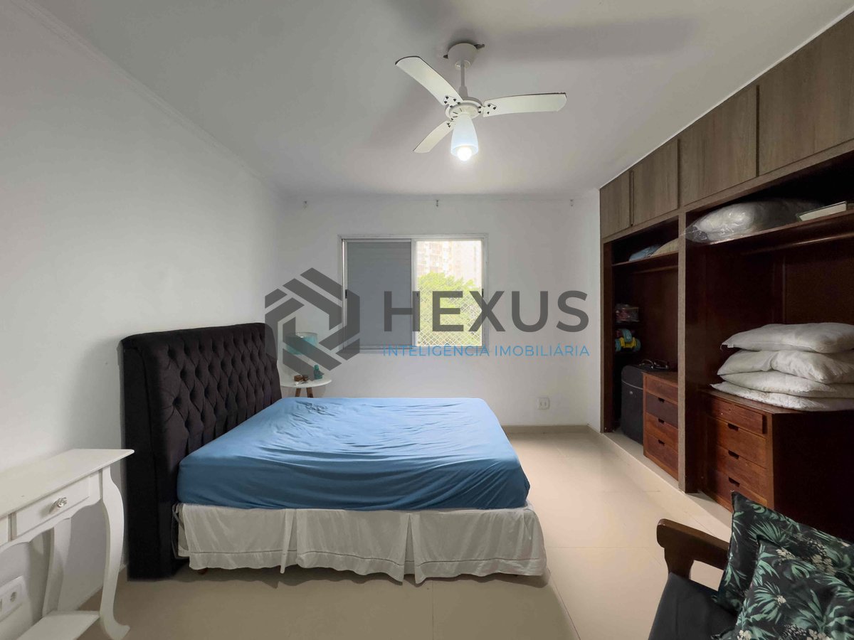 Foto 10 de Apartamento frente rua com vista livre a uma quadra da Praia das Pitangueiras, Guaruja