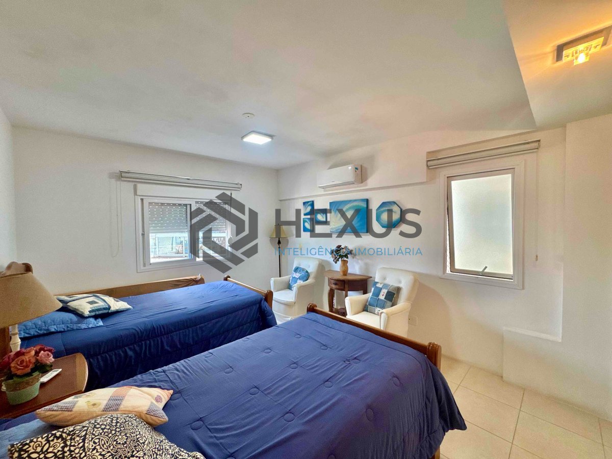 Foto 30 de Apartamento frente mar com varanda gourmet e lazer na Praia das Pitangueiras, Guaruja