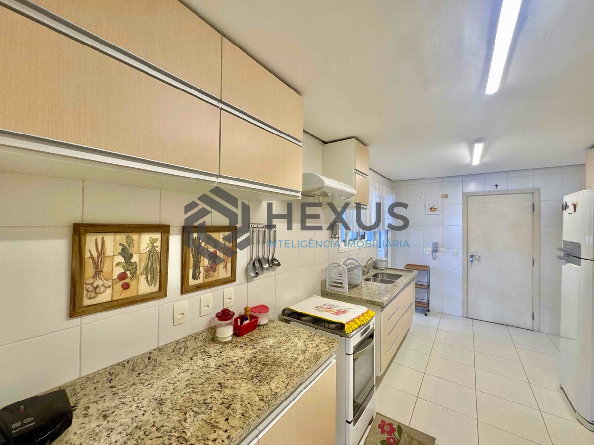 Foto 40 de Apartamento frente mar com varanda gourmet e lazer na Praia das Pitangueiras, Guaruja