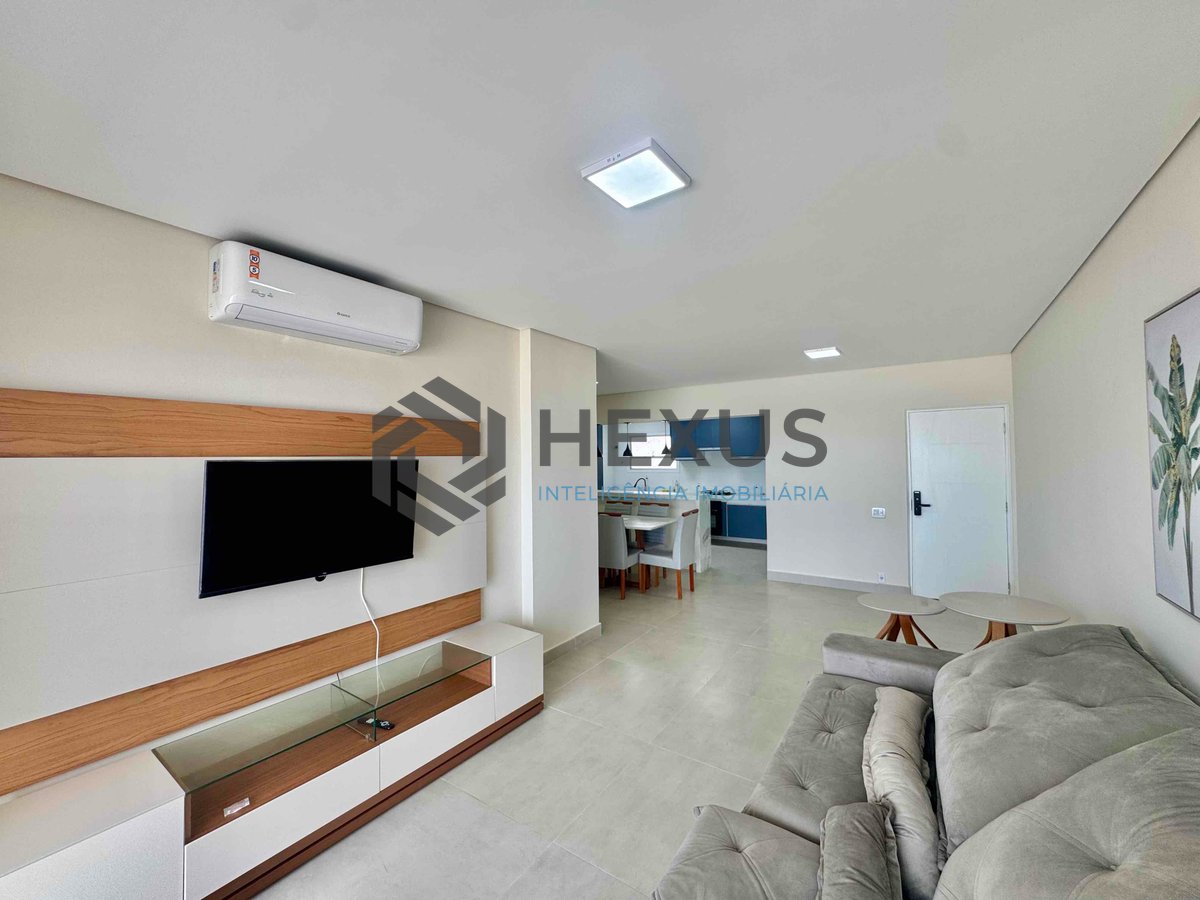 Foto 7 de Apartamento frente mar reformado com varanda e lazer na Praia das Pitangueiras, Guaruja