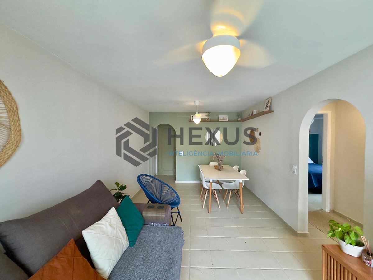 Foto 15 de Apartamento com varanda e vista mar na beira mar da Praia das Pitangueiras, Guaruja