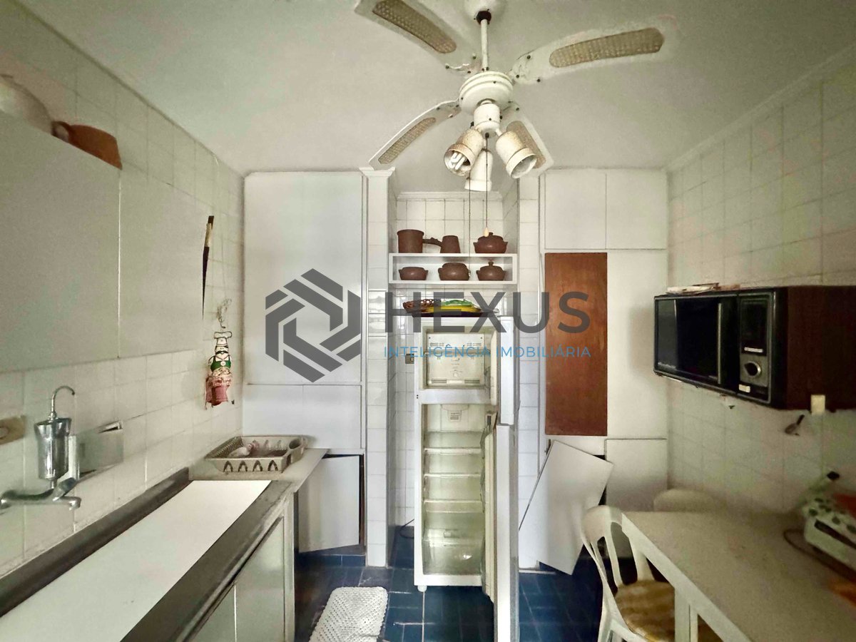 Foto 9 de Apartamento à venda na Praia das Pitangueiras na Quadra da praia, 3 Quartos, 1 Vaga, Hexus.