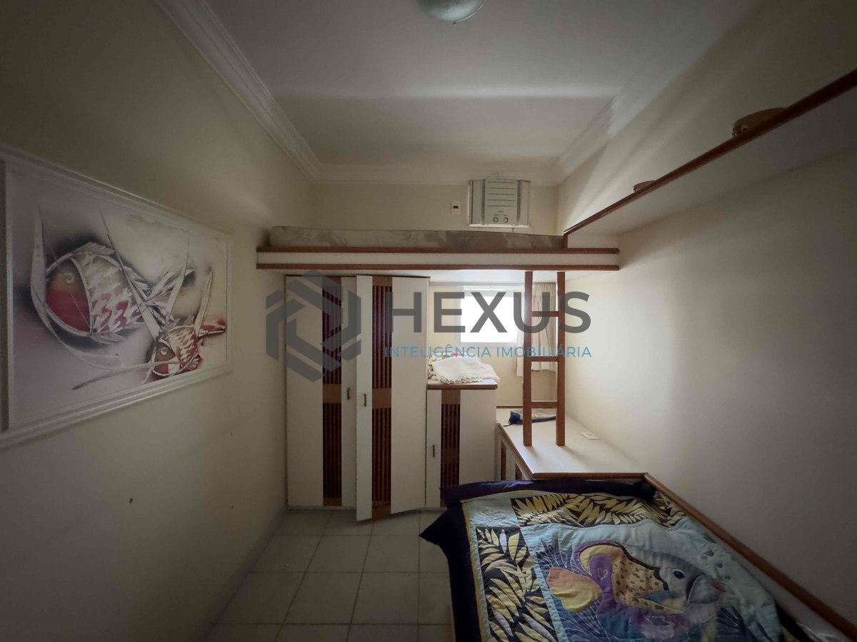 Foto 21 de Apartamento com varanda vista mar e lazer na beira mar da Praia das Pitangueiras, Guaruja
