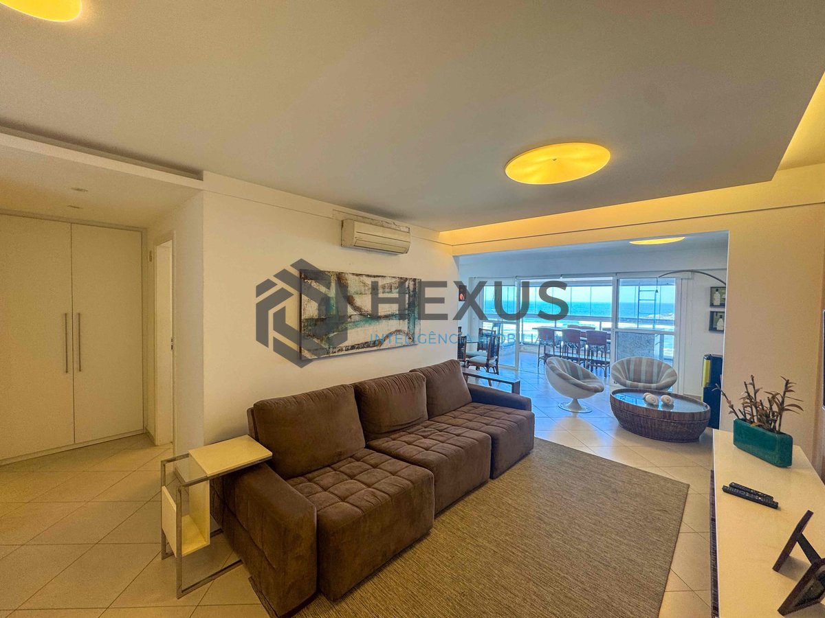 Foto 16 de Apartamento frente mar reformado com varanda gourmet vista mar e lazer na Praia das Pitangueiras, Guaruja