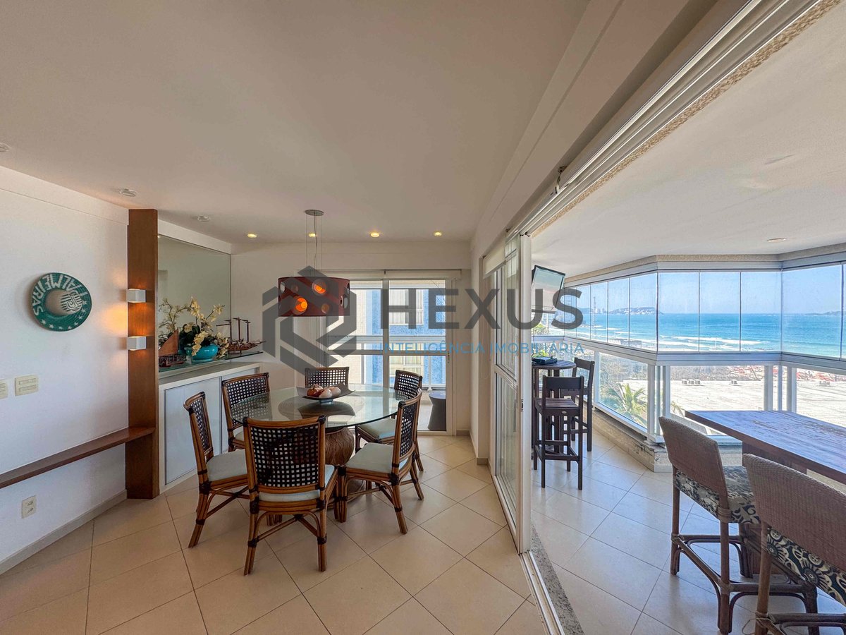Foto 19 de Apartamento frente mar reformado com varanda gourmet vista mar e lazer na Praia das Pitangueiras, Guaruja