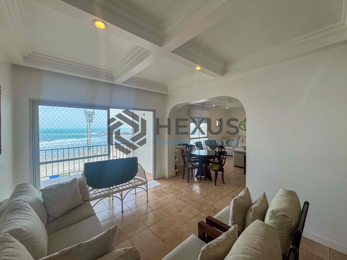 Foto 13 de Apartamento frente mar com varanda vista mar e lazer na Praia das Pitangueiras, Guaruja