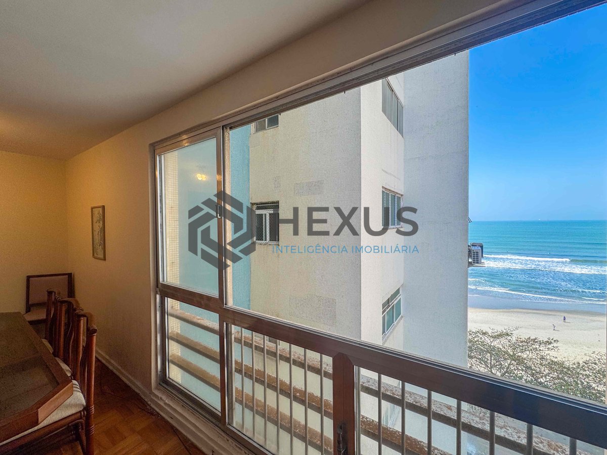 Foto 9 de Apartamento frente mar com vista mar na Praia das Pitangueiras, Guaruja