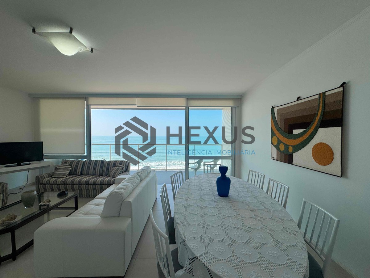 Foto 6 de Apartamento frente mar com varanda e vista mar na Praia das Pitangueiras, Guaruja