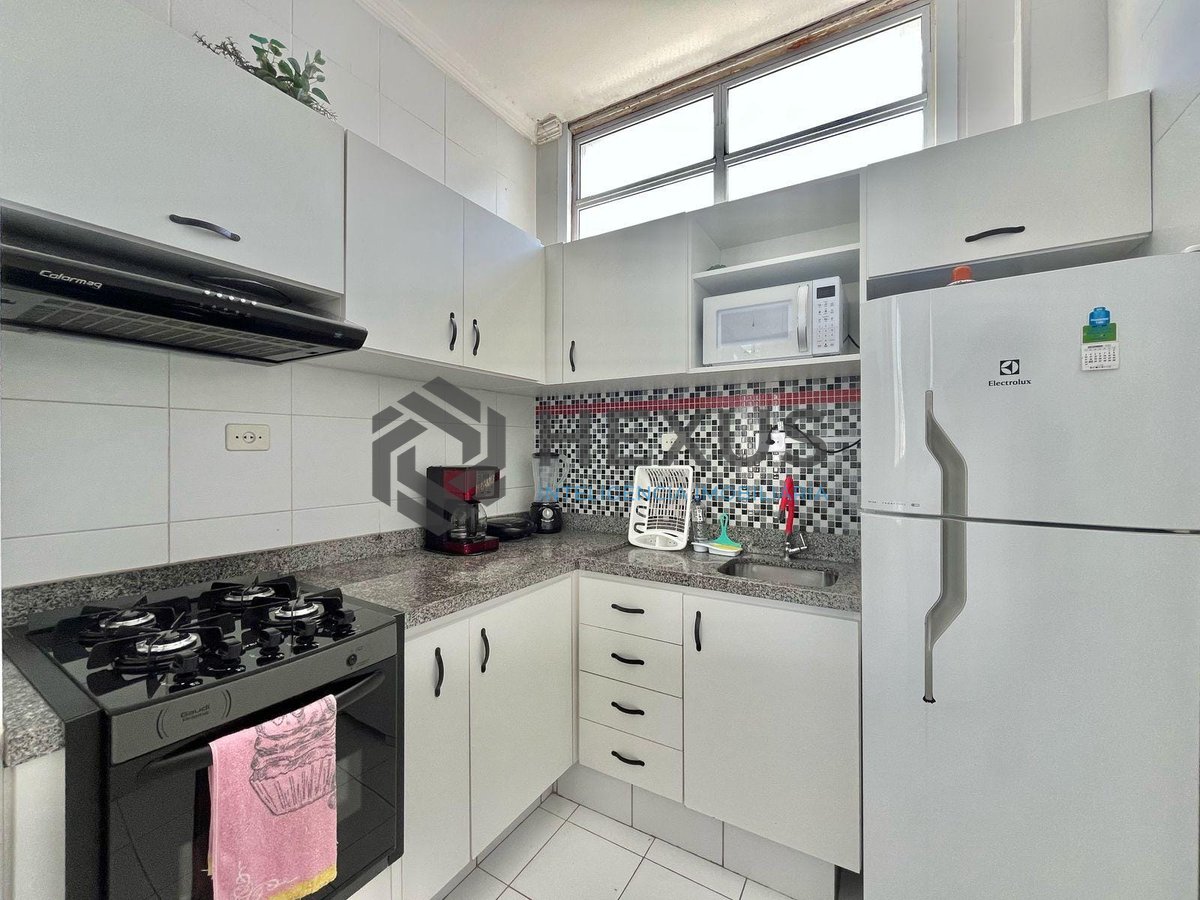 Foto 17 de Apartamento mobiliado a uma quadra da Praia das Pitangueiras, Guaruja