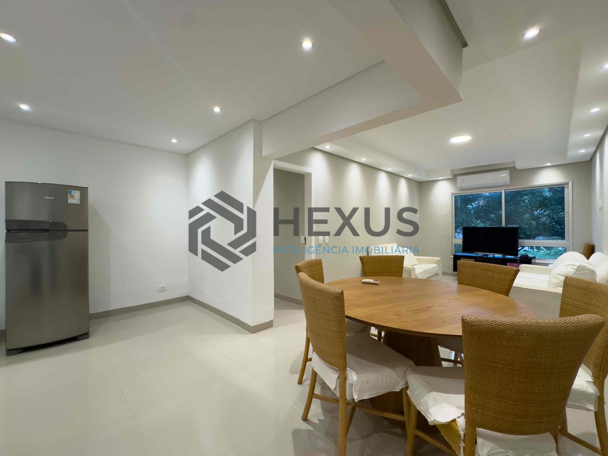 Foto 4 de Apartamento beira mar, reformado, com varanda e lazer, Praia das Asturias, Guaruja | Hexus