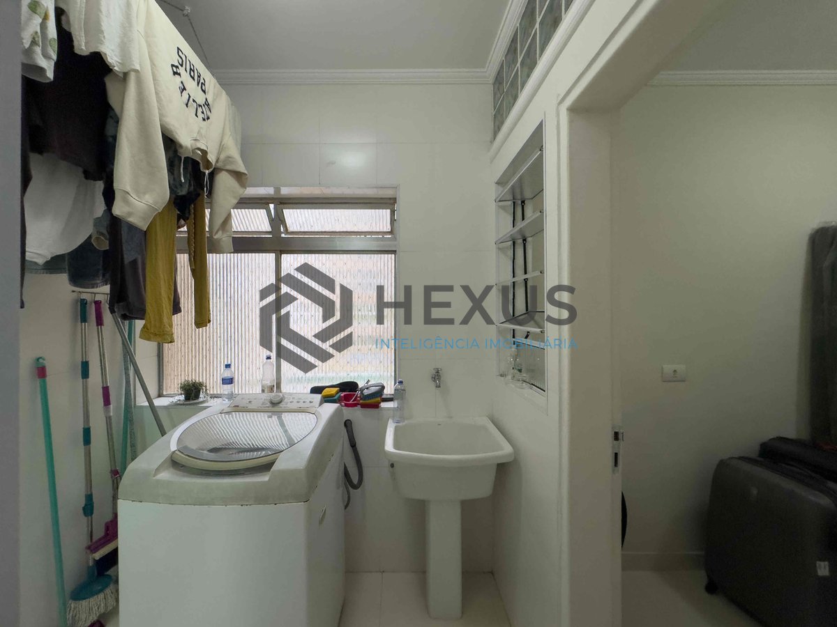 Foto 23 de Apartamento beira mar, reformado, com varanda e lazer na Praia das Asturias, Guaruja | Hexus