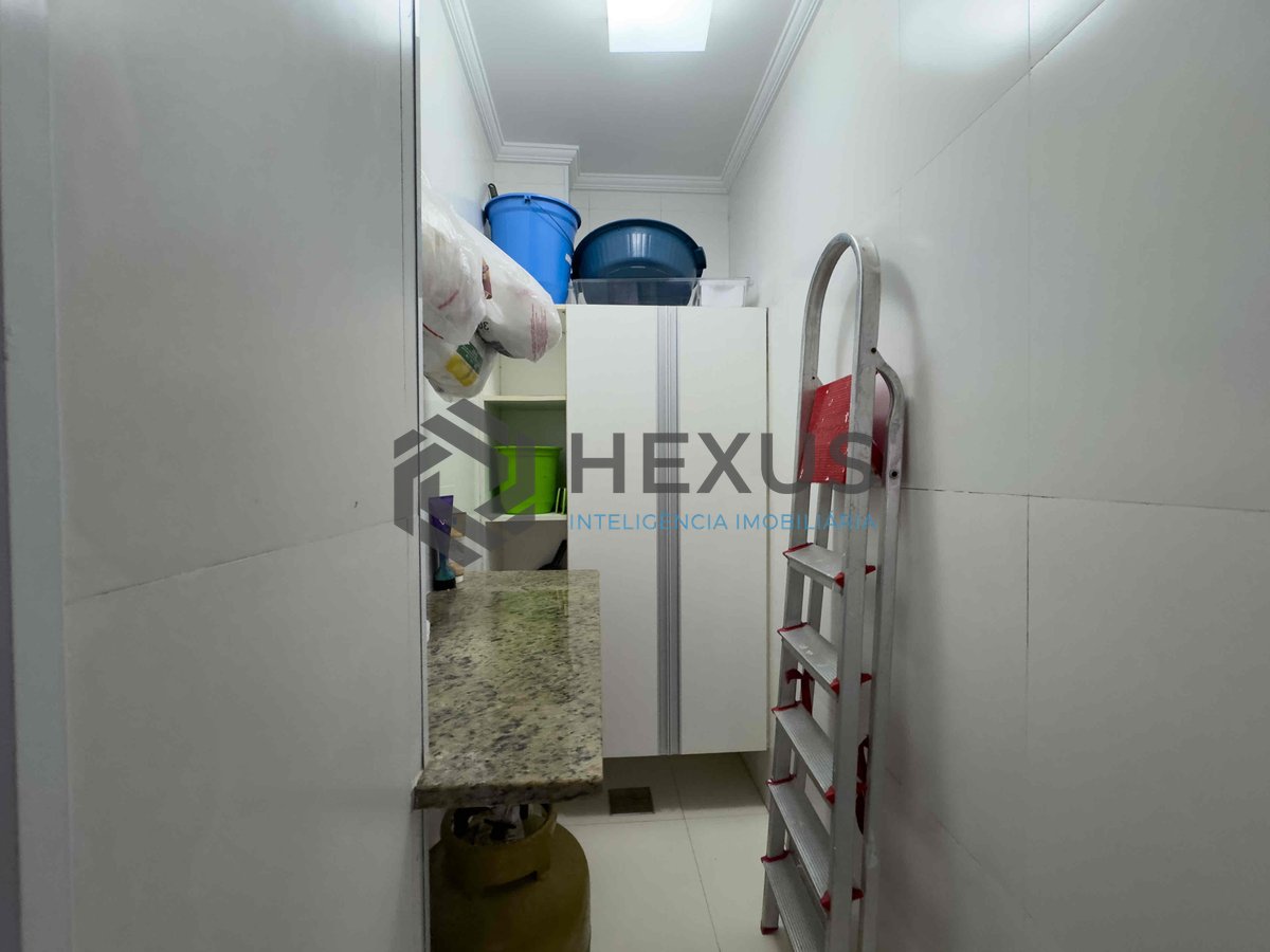 Foto 25 de Apartamento beira mar, reformado, com varanda e lazer na Praia das Asturias, Guaruja | Hexus