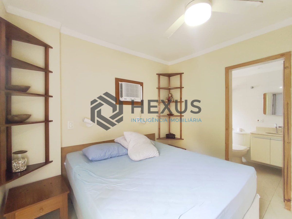 Foto 11 de Apartamento com varanda na quadra mar da Praia das Pitangueiras, Guaruja | Hexus