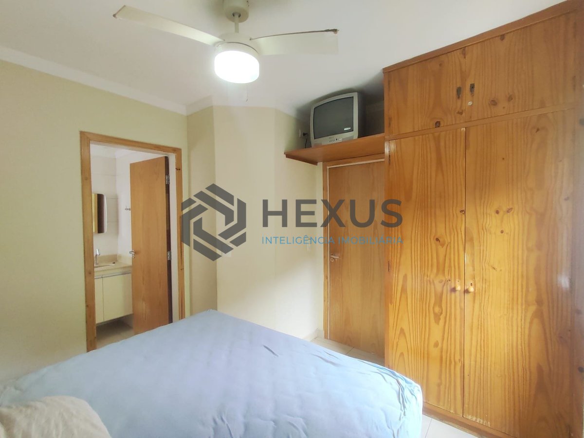 Foto 16 de Apartamento com varanda na quadra mar da Praia das Pitangueiras, Guaruja | Hexus
