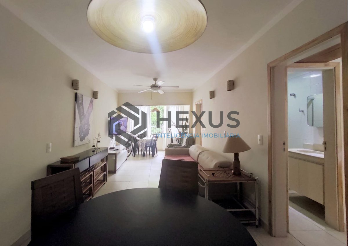 Foto 3 de Apartamento com varanda na quadra mar da Praia das Pitangueiras, Guaruja | Hexus