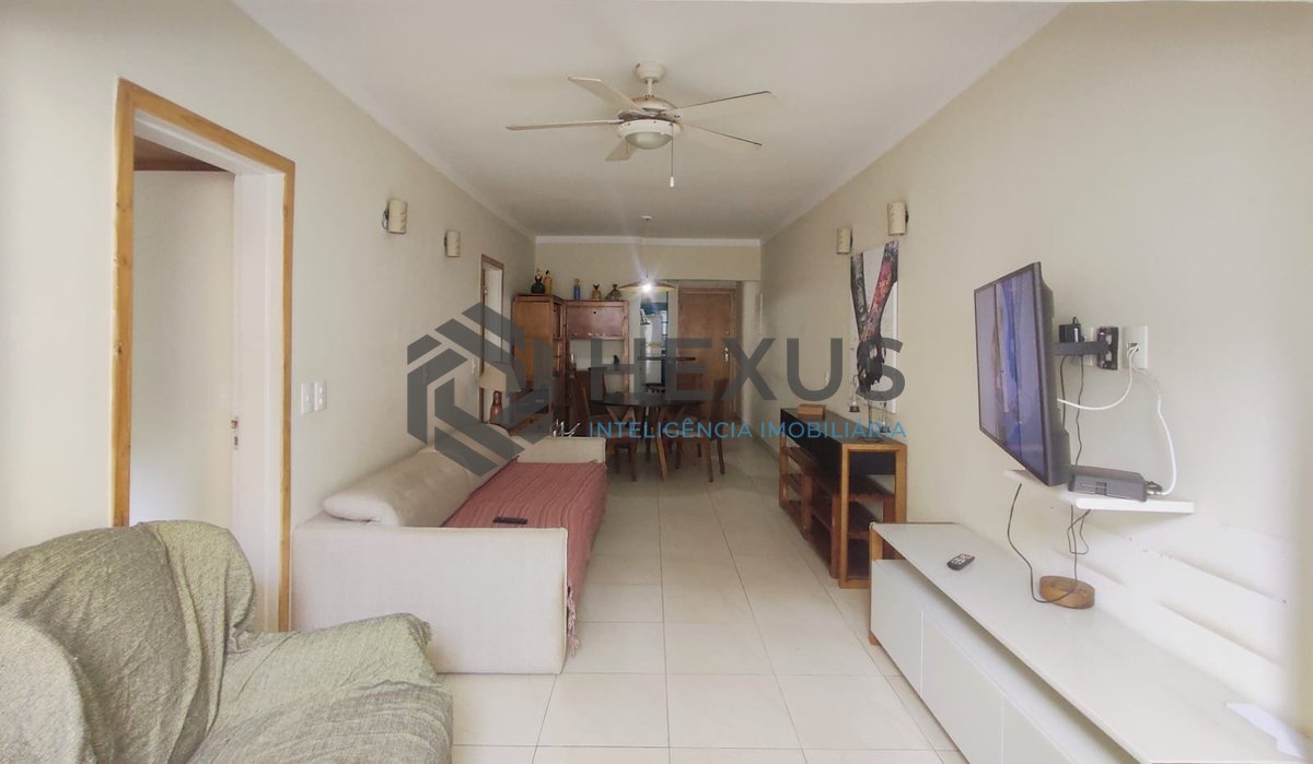 Foto 8 de Apartamento com varanda na quadra mar da Praia das Pitangueiras, Guaruja | Hexus