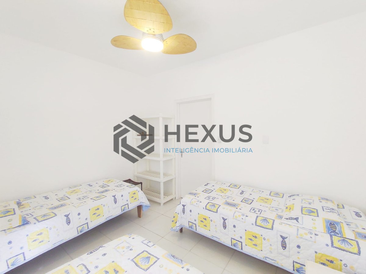 Foto 15 de Apartamento com quintal na Praia das Pitangueiras, Guaruja