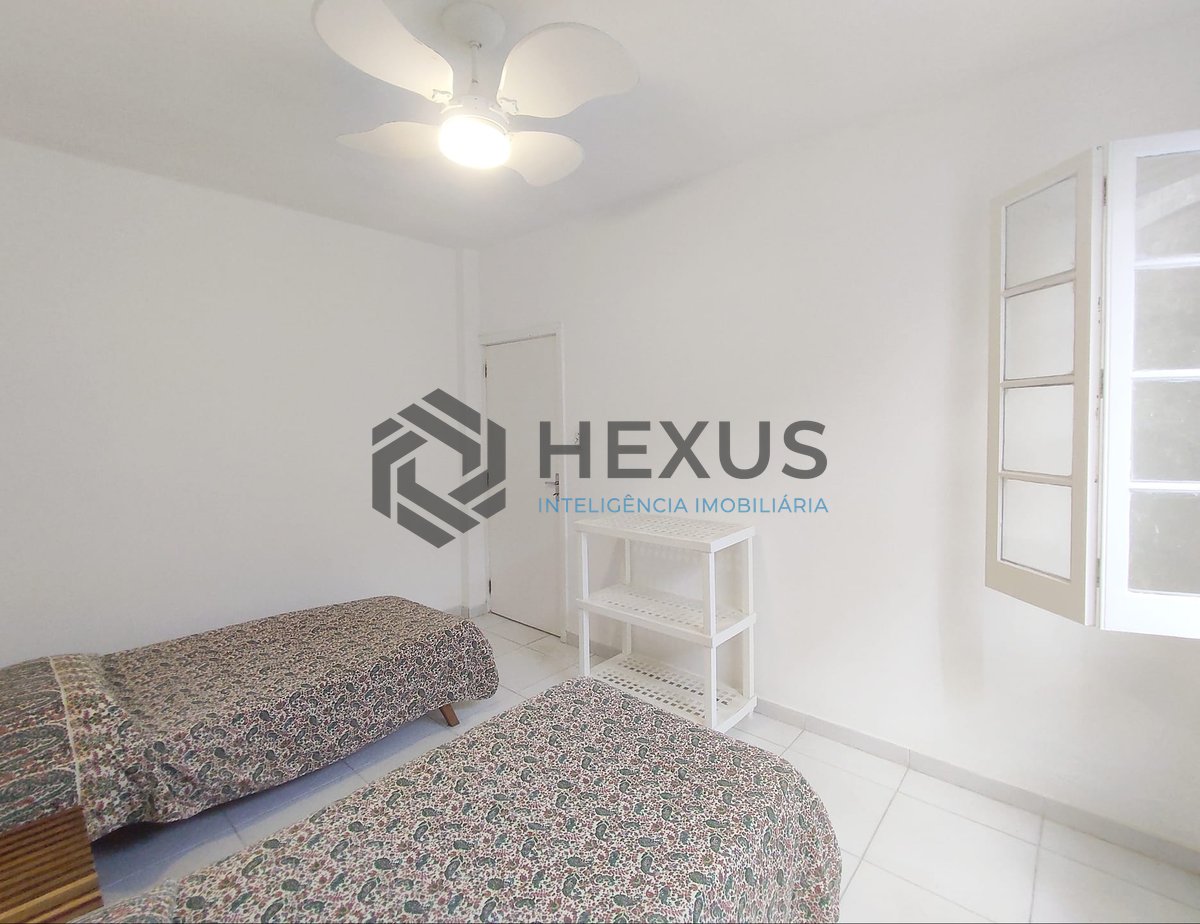 Foto 20 de Apartamento com quintal na Praia das Pitangueiras, Guaruja