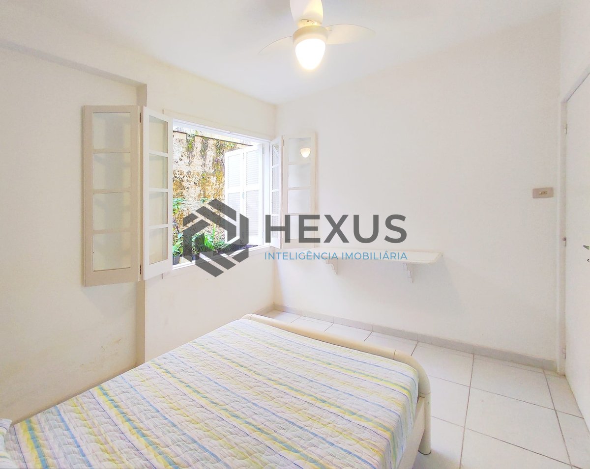 Foto 25 de Apartamento com quintal na Praia das Pitangueiras, Guaruja