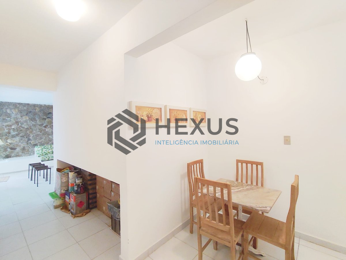 Foto 9 de Apartamento com quintal na Praia das Pitangueiras, Guaruja