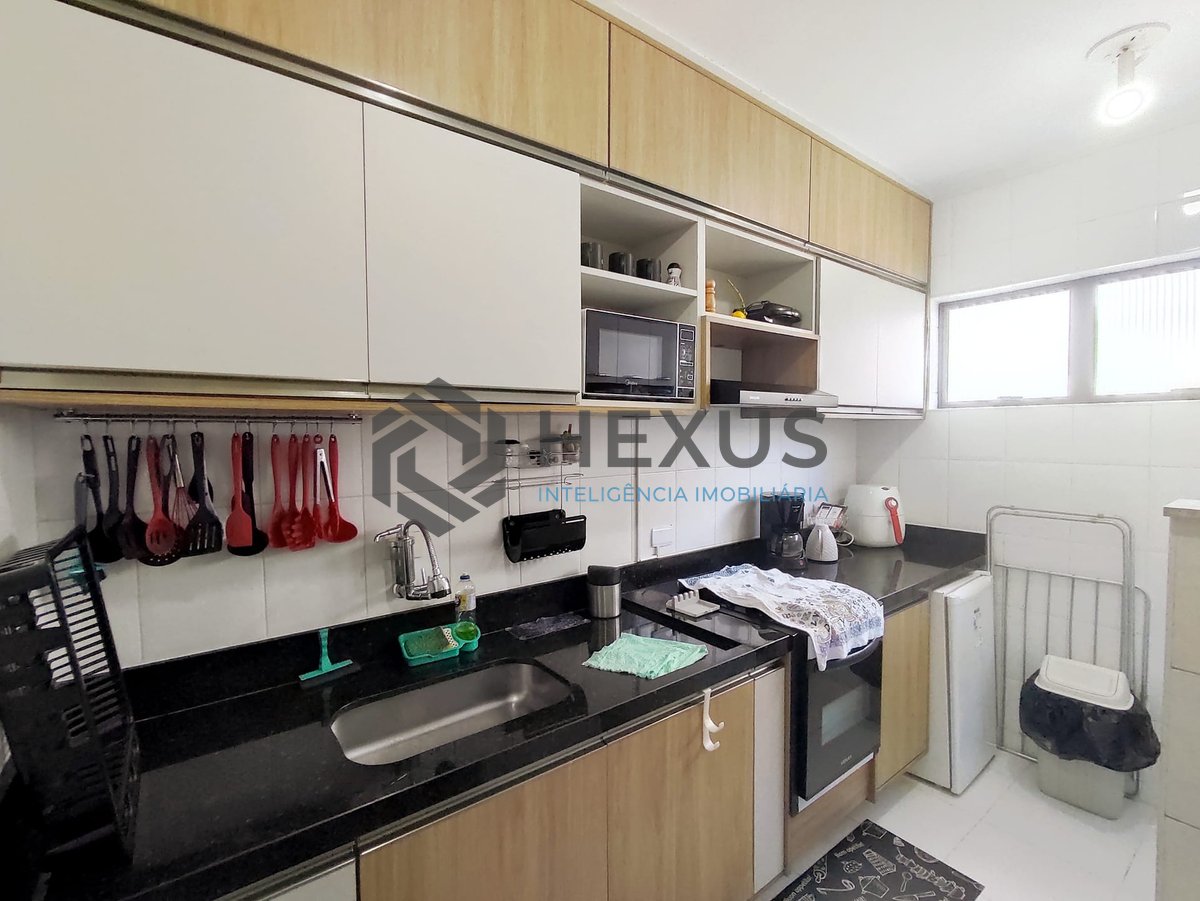 Foto 31 de Apartamento com varanda a duas quadras da Praia do Tombo, Guaruja