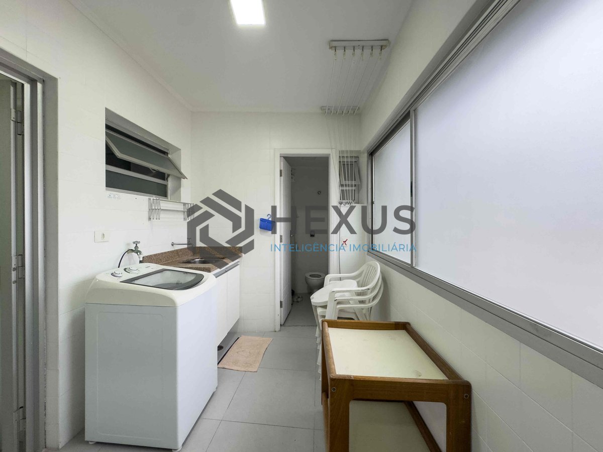 Foto 33 de Apartamento com varanda, vista mar, lazer, quadra mar da Praia das Pitangueiras, Guaruja - Hexus