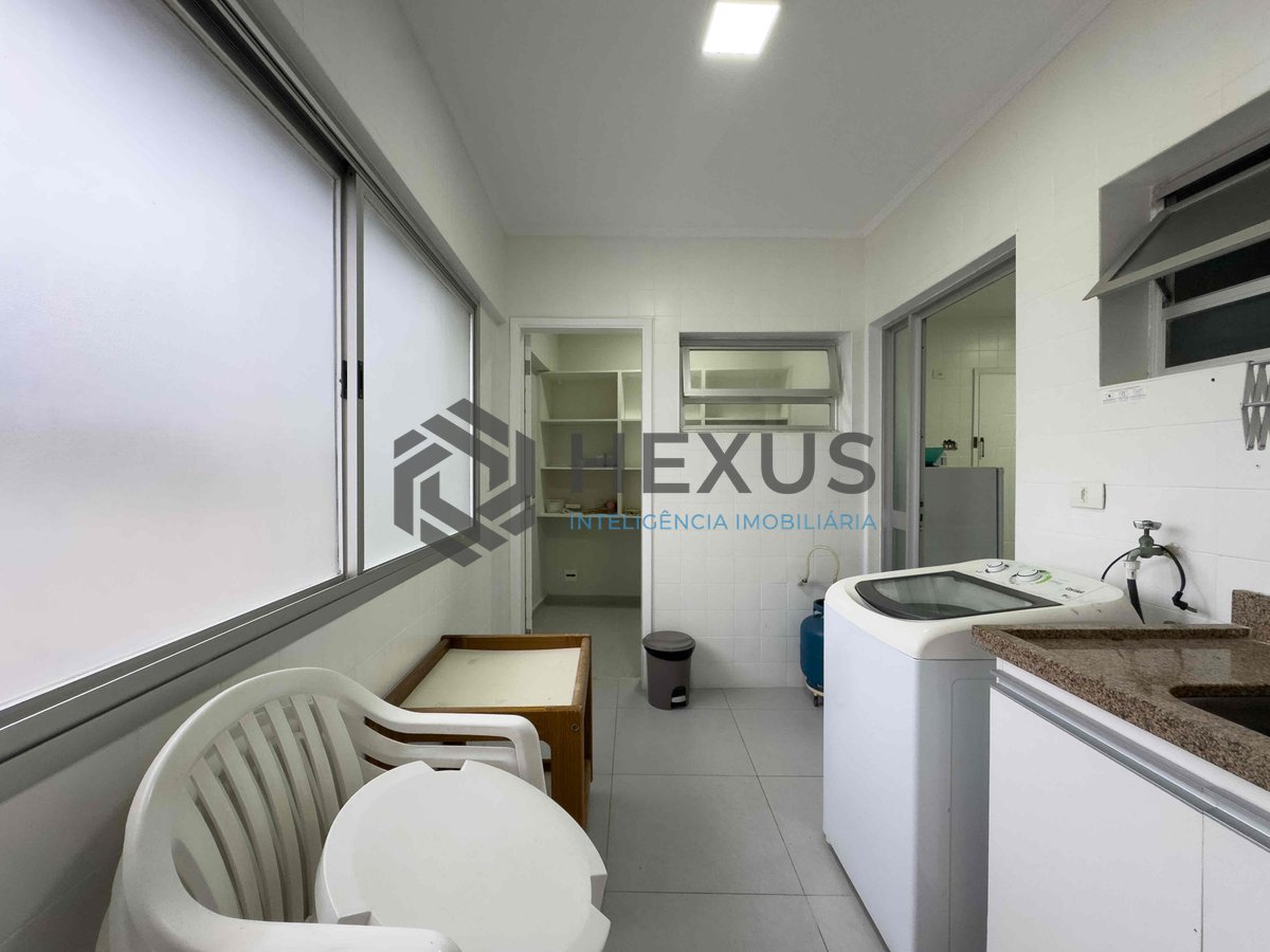 Foto 35 de Apartamento com varanda, vista mar, lazer, quadra mar da Praia das Pitangueiras, Guaruja - Hexus