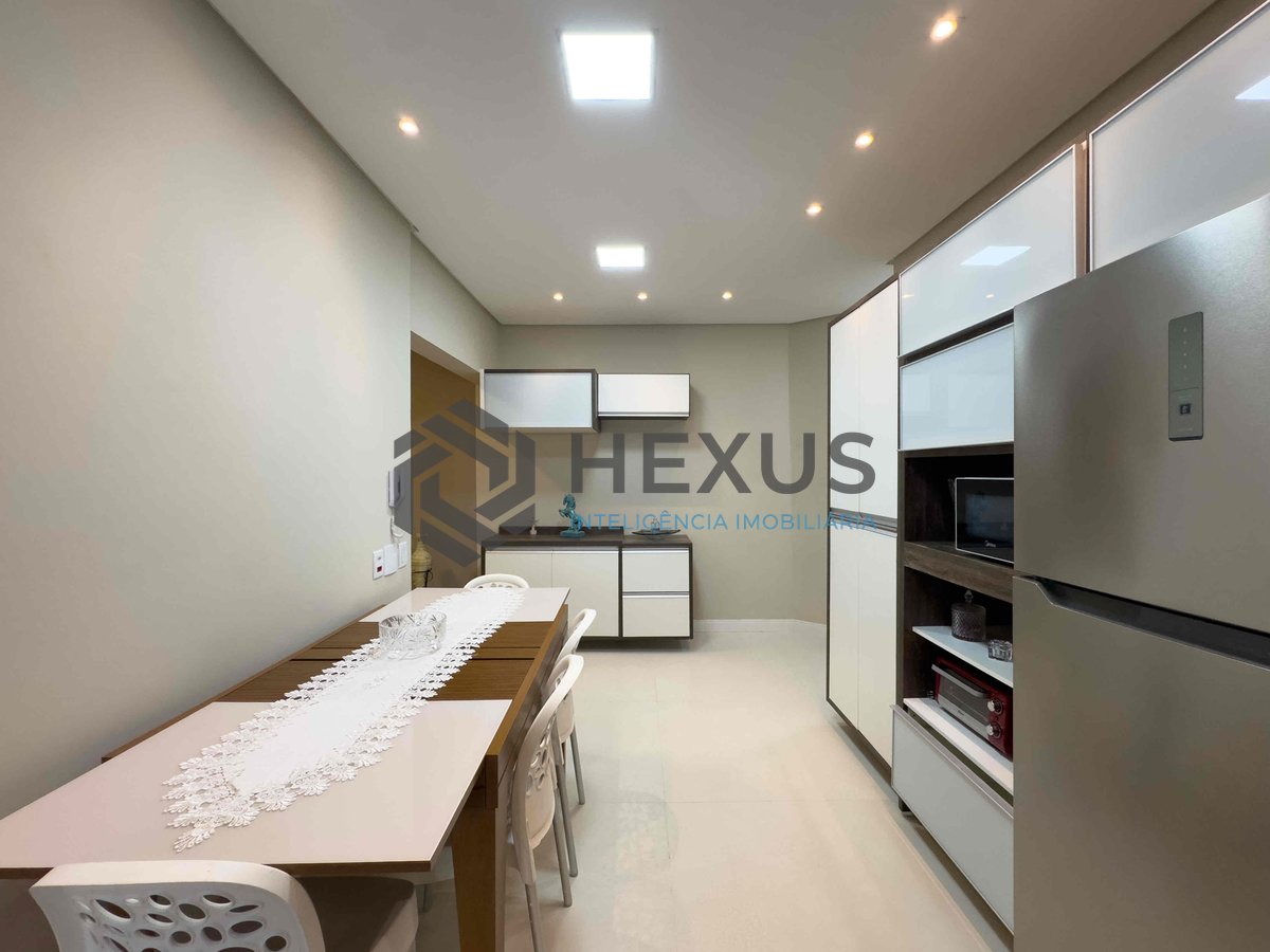 Foto 17 de Apartamento reformado e mobiliado com lazer na Praia das Pitangueiras, Guaruja - Hexus