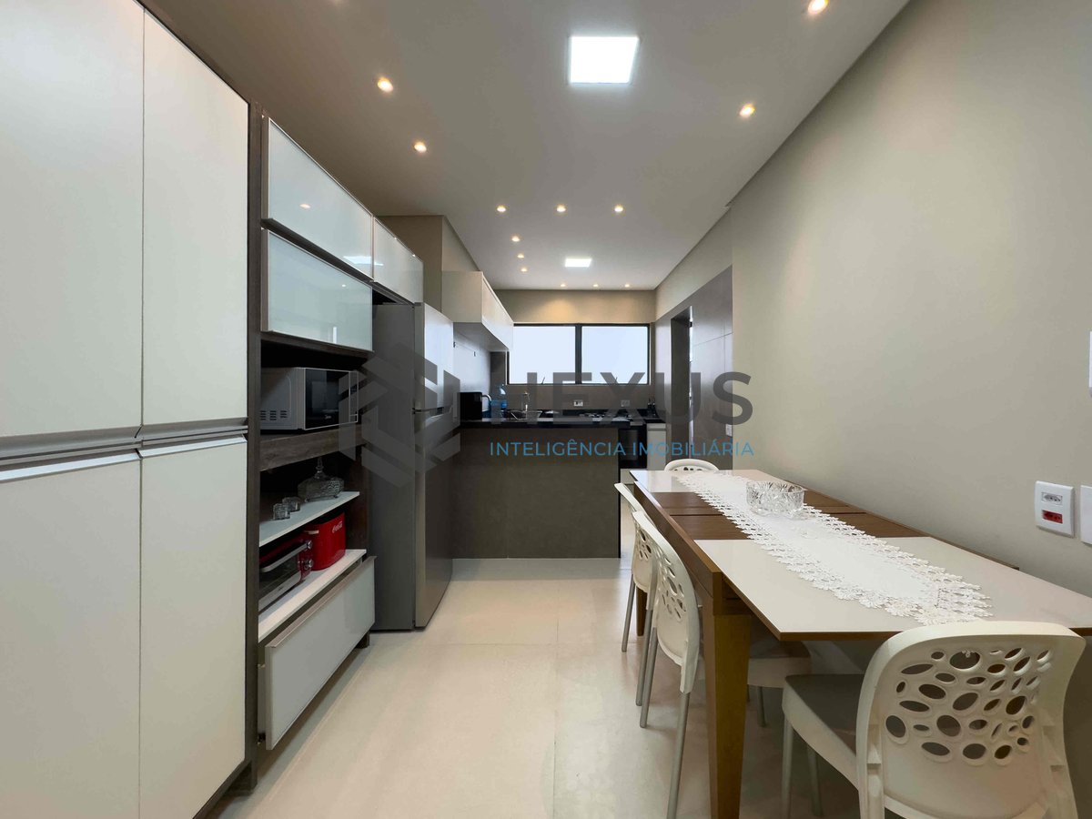 Foto 18 de Apartamento reformado e mobiliado com lazer na Praia das Pitangueiras, Guaruja - Hexus