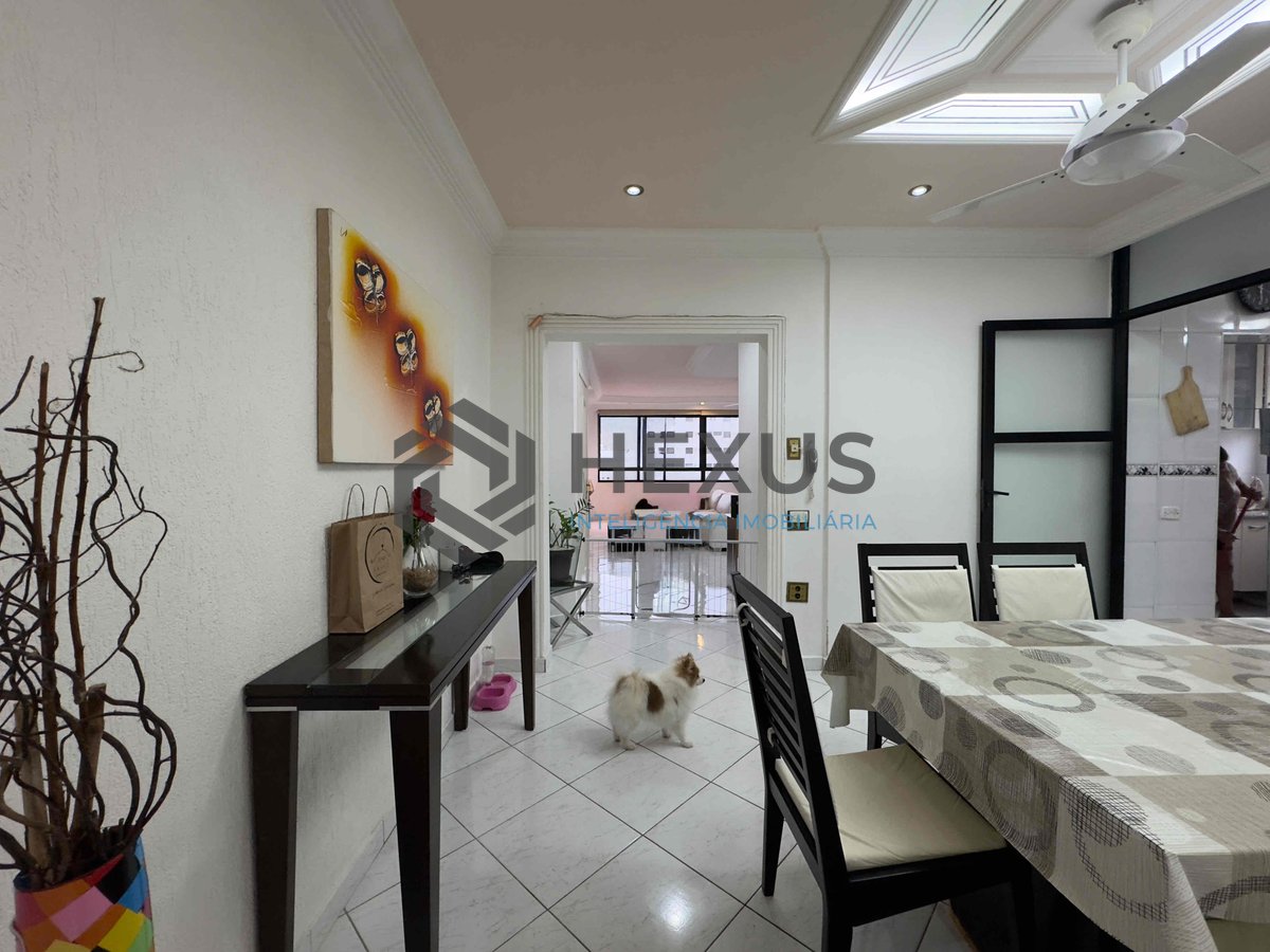 Foto 14 de Apartamento reformado e mobiliado com lazer na Praia das Pitangueiras, Guaruja
