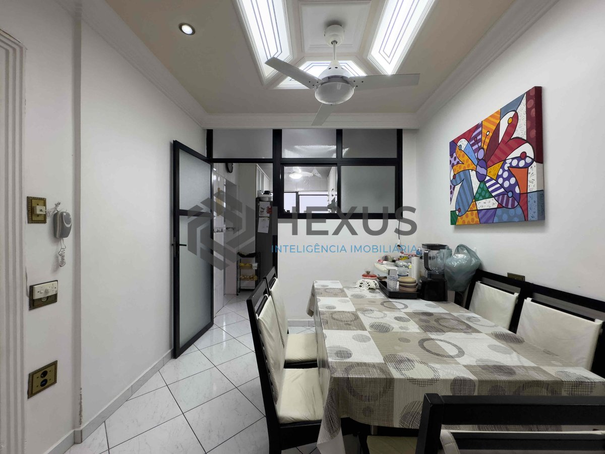Foto 15 de Apartamento reformado e mobiliado com lazer na Praia das Pitangueiras, Guaruja