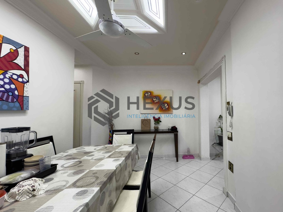 Foto 16 de Apartamento reformado e mobiliado com lazer na Praia das Pitangueiras, Guaruja