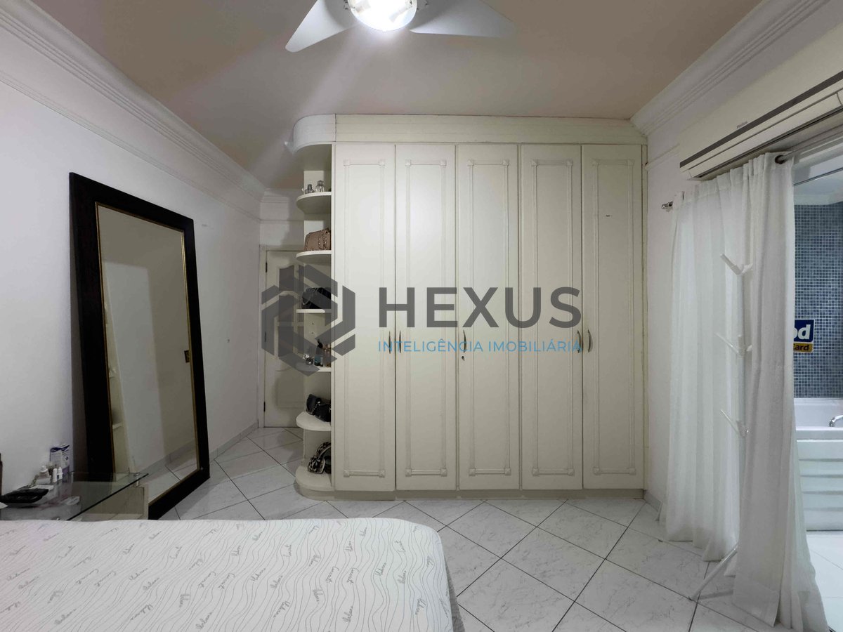 Foto 19 de Apartamento reformado e mobiliado com lazer na Praia das Pitangueiras, Guaruja
