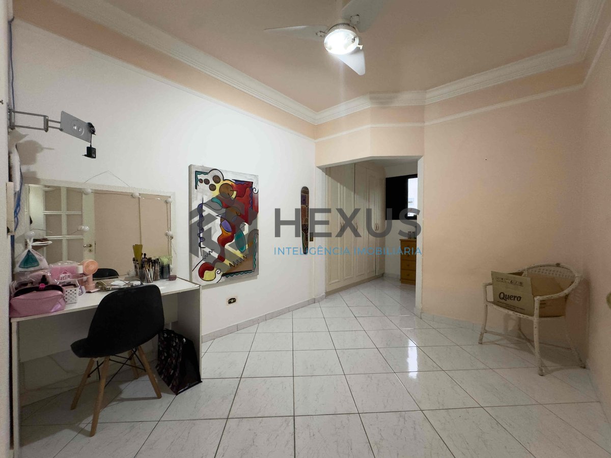 Foto 21 de Apartamento reformado e mobiliado com lazer na Praia das Pitangueiras, Guaruja