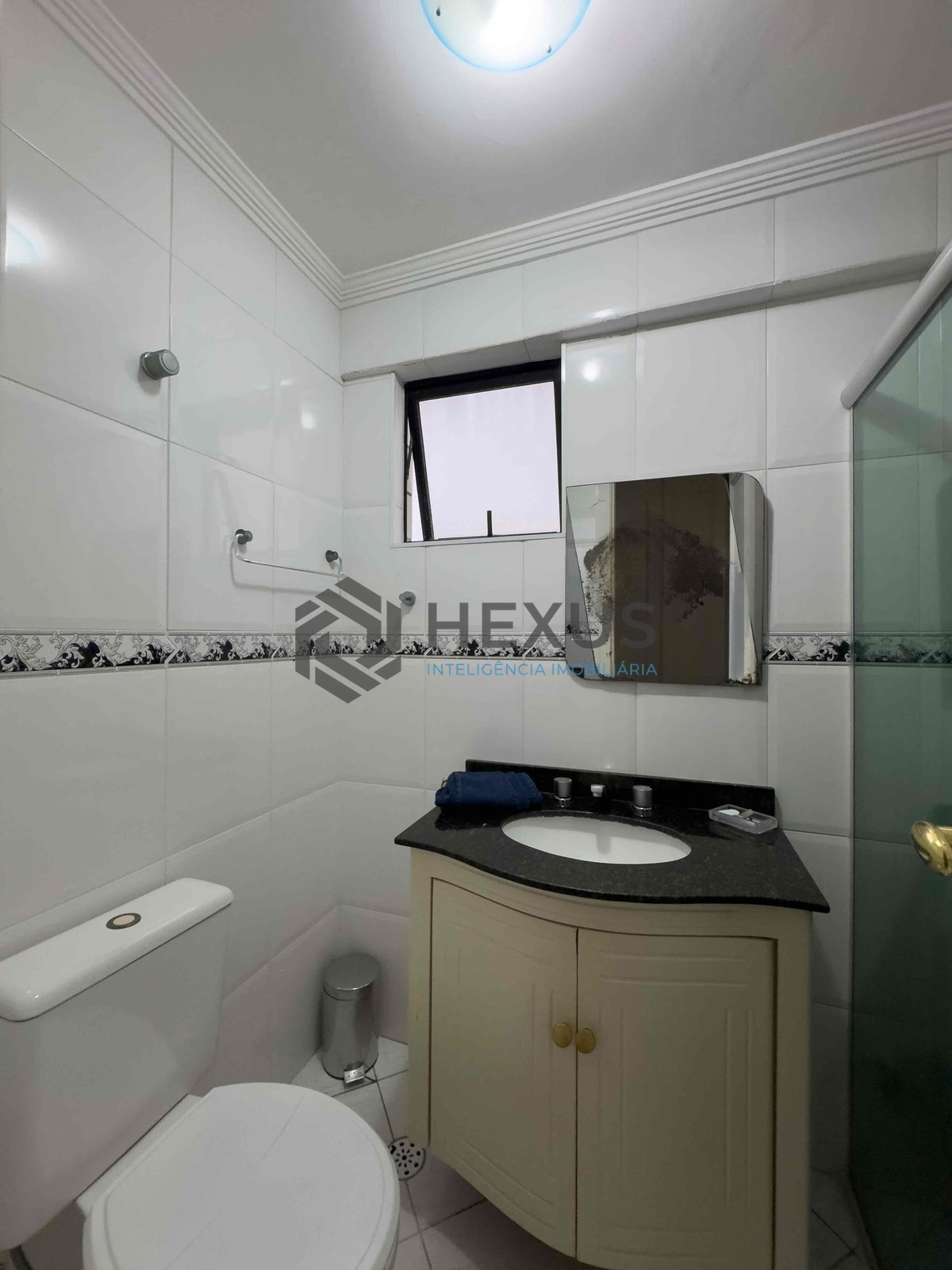 Foto 25 de Apartamento reformado e mobiliado com lazer na Praia das Pitangueiras, Guaruja