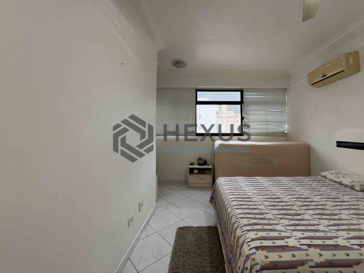 Foto 26 de Apartamento reformado e mobiliado com lazer na Praia das Pitangueiras, Guaruja