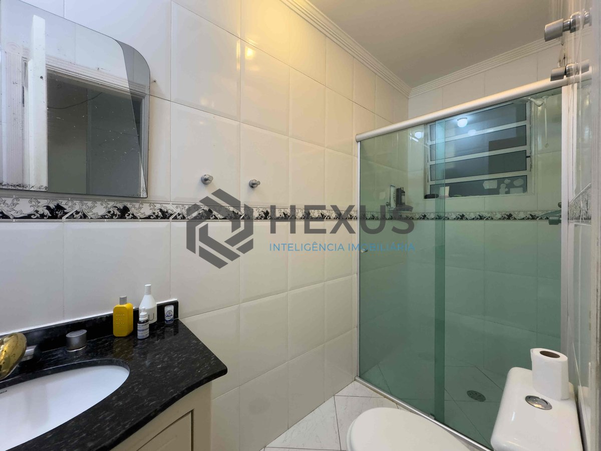 Foto 30 de Apartamento reformado e mobiliado com lazer na Praia das Pitangueiras, Guaruja