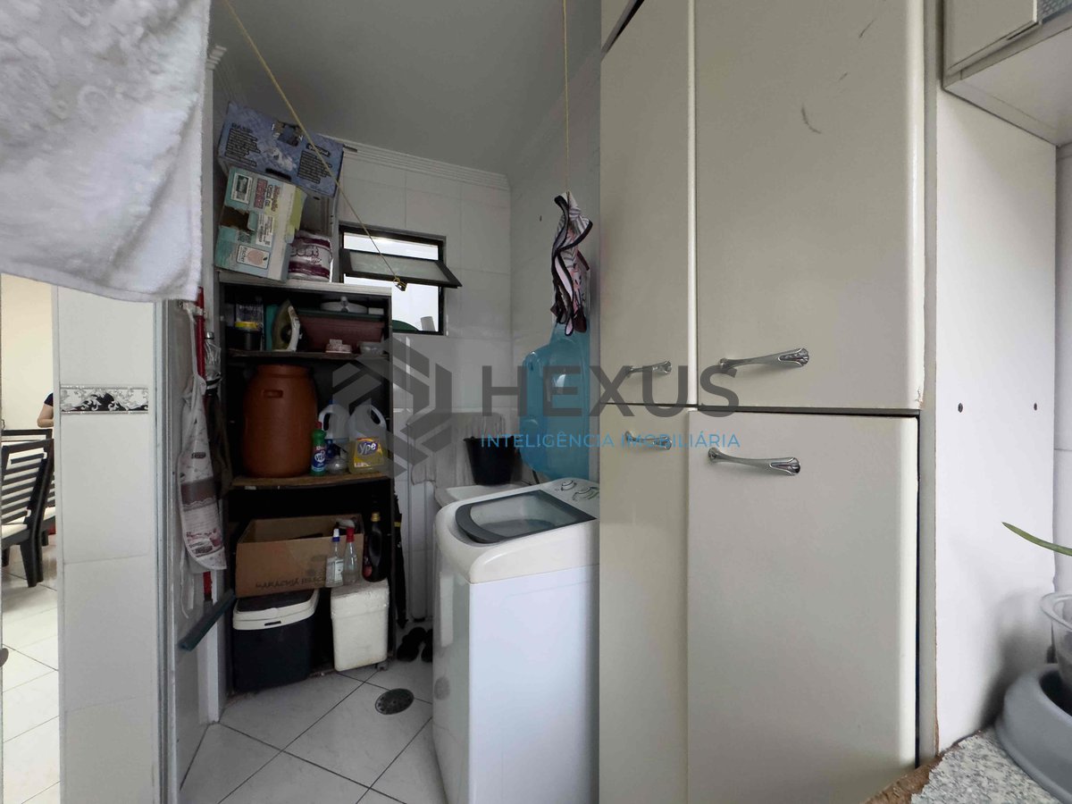 Foto 35 de Apartamento reformado e mobiliado com lazer na Praia das Pitangueiras, Guaruja