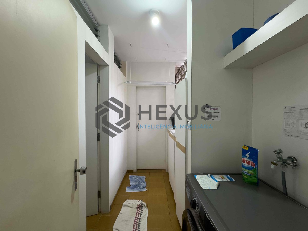 Foto 21 de Apartamento com varanda na quadra mar da Praia das Pitangueiras, Guaruja - Hexus