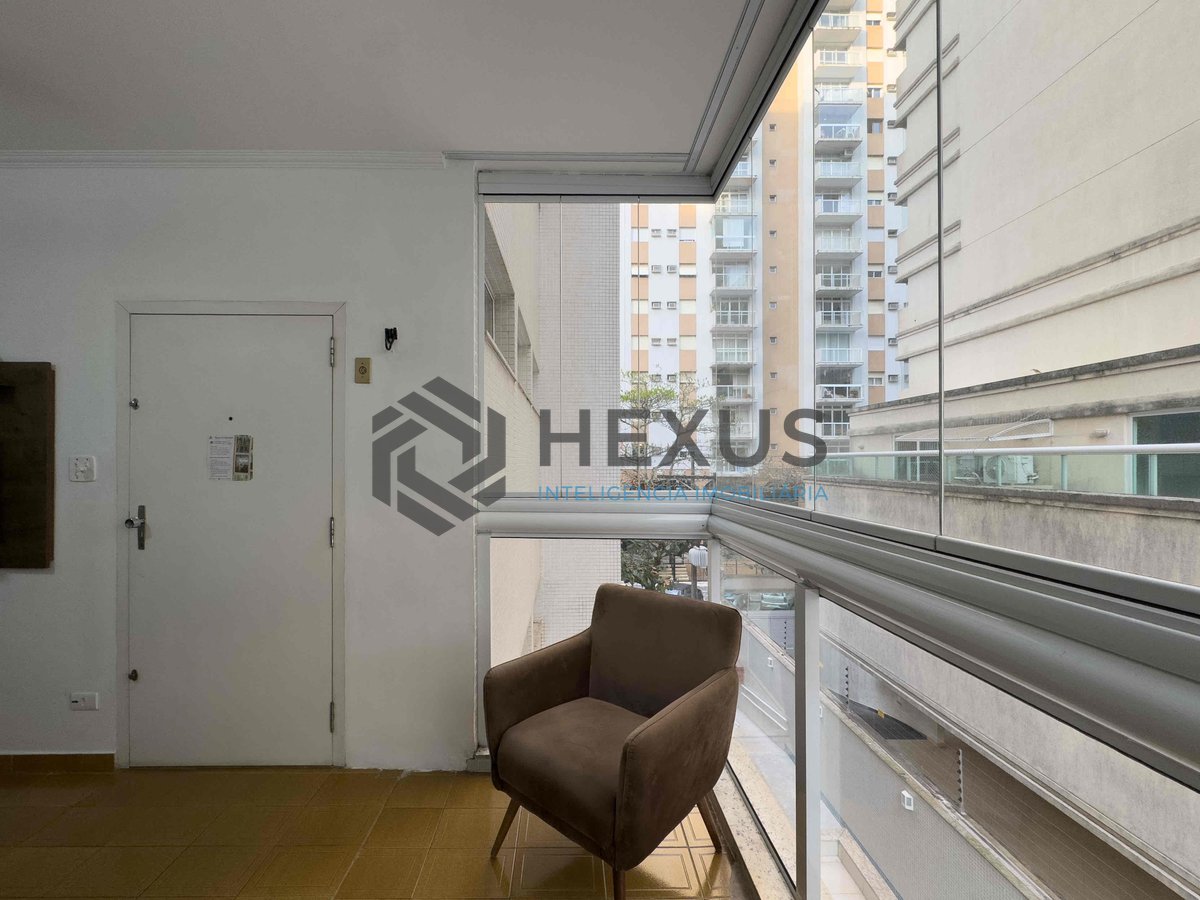 Foto 7 de Apartamento com varanda na quadra mar da Praia das Pitangueiras, Guaruja - Hexus