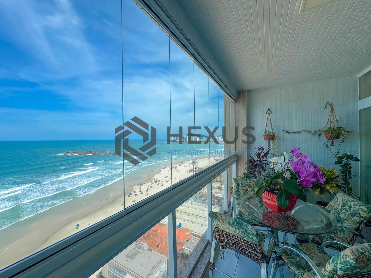 Foto 15 de Apartamento reformado frente mar com varanda vista mar na Praia das Pitangueiras, Guaruja
